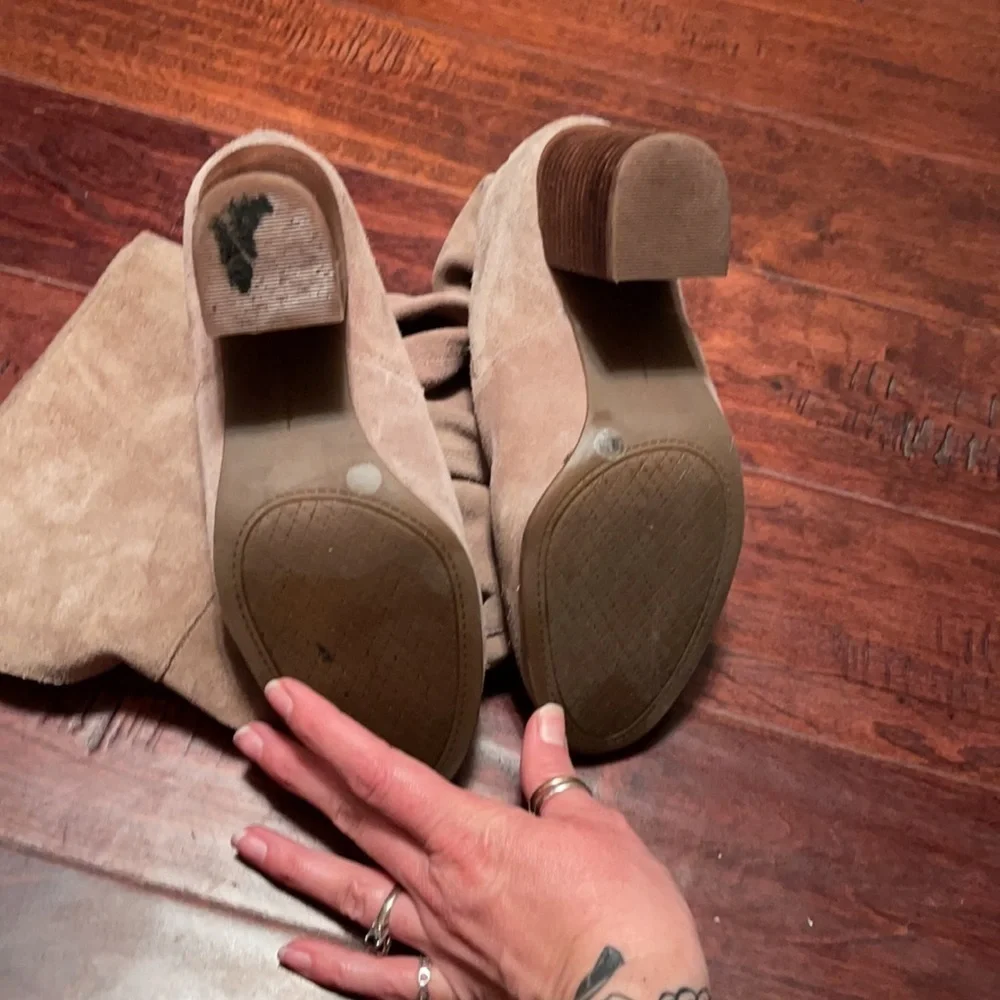 Jessica Simpson tall boots tan/ leather material over the knee style rounded toe